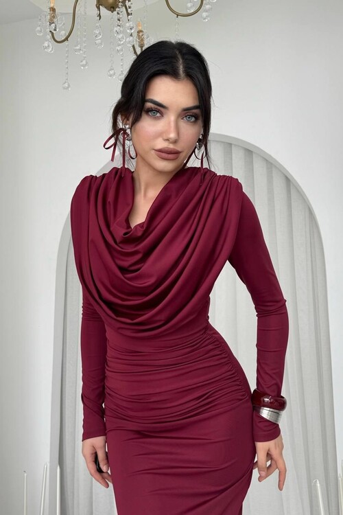 Crimson Drape Elbise