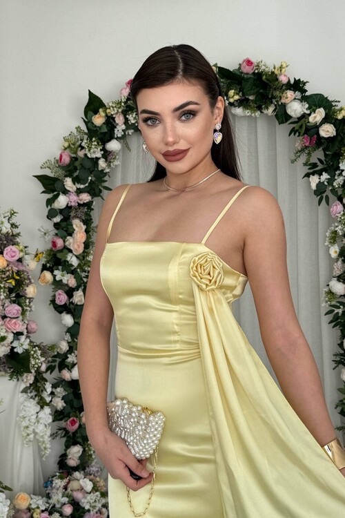 Junas Yaka Kuşağı Detaylıı Elbise