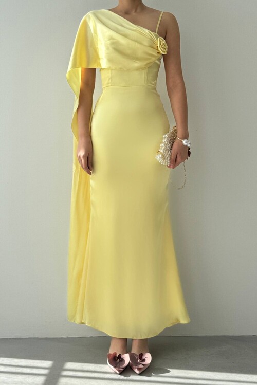 Junas Yaka Kuşağı Detaylıı Elbise