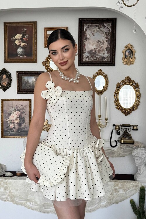 Keraj Çiçek Detaylı Elbise