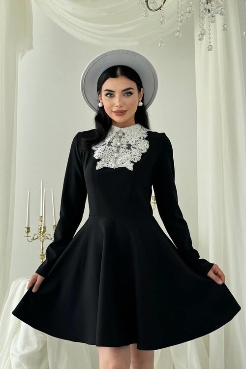 Leye Dantel Detaylı Elbise