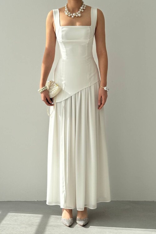 Luen Yırtmaç Detaylı Elbise