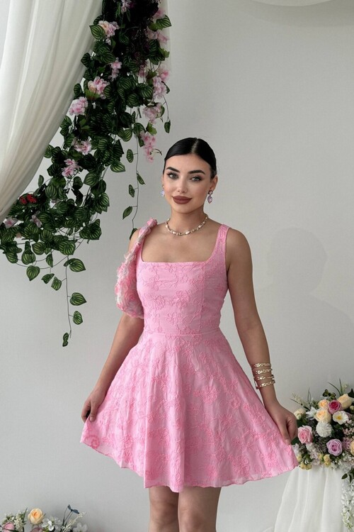 Lyro Çiçek Nakışlı Elbise
