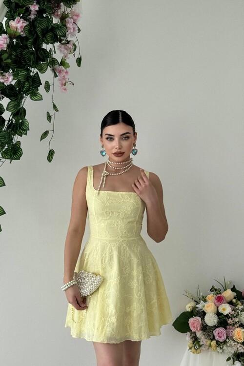 Lyro Çiçek Nakışlı Elbise