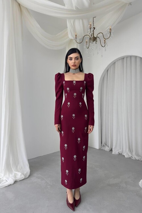 Pera Taş Detaylı Elbise