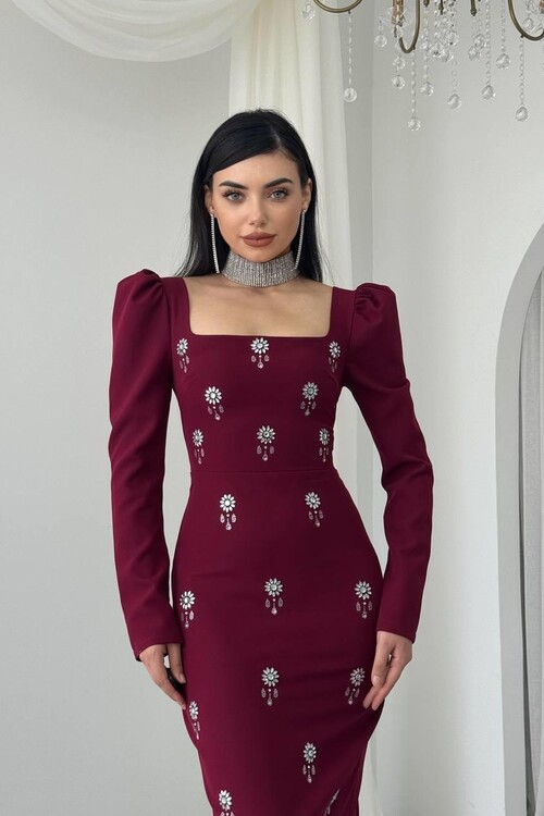 Pera Taş Detaylı Elbise