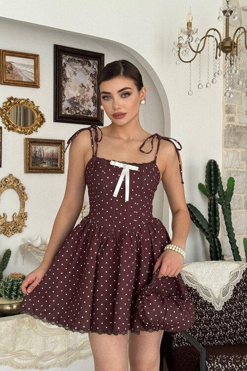 Seuss Broş Detaylı Elbise