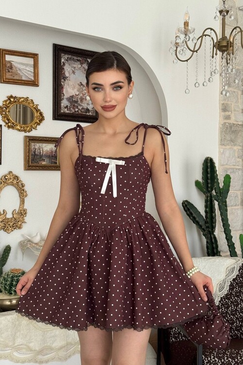 Seuss Broş Detaylı Elbise