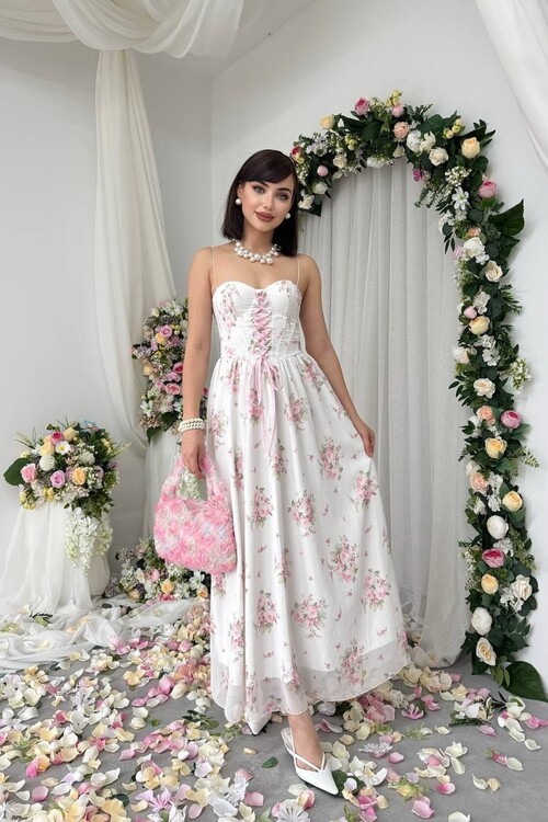 Vrone Bağcık Detaylı Elbise