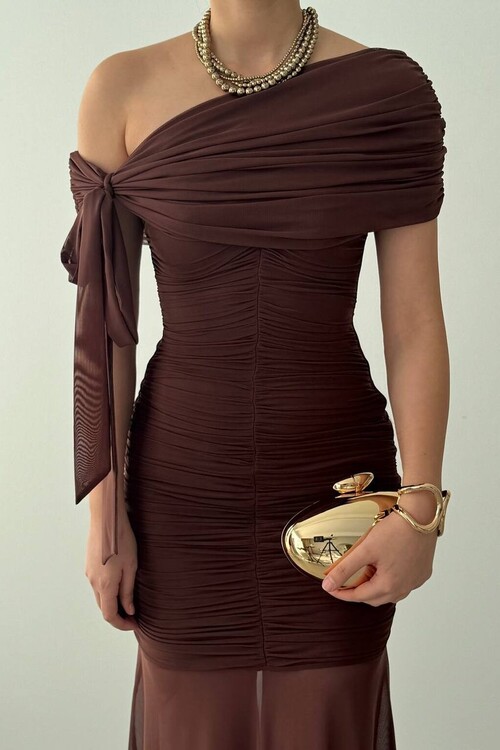 Yenel Omuz Bağlama Detaylı Elbise