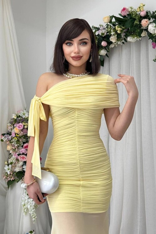 Yenel Omuz Bağlama Detaylı Elbise