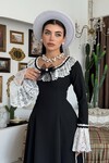 Ruyn Broş Detaylı Elbise
